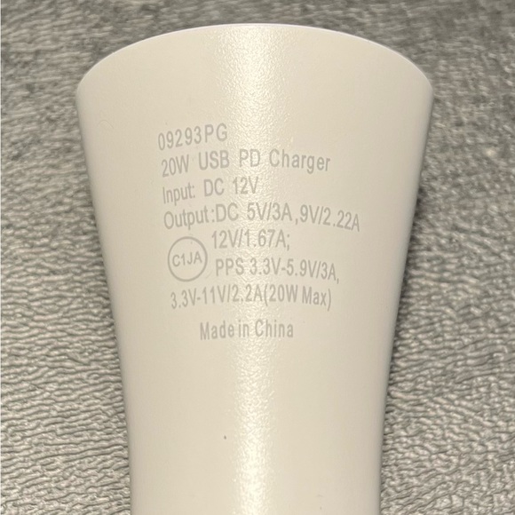 PureGear 20W USB-C Fast Charge Car Charger - Picture 1 of 3